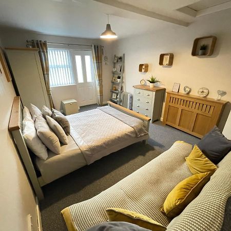 Westend Holiday Let 2 Brecon Exterior foto